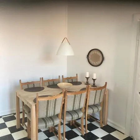 Store Apartment